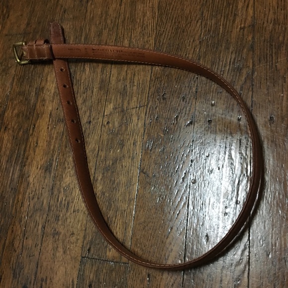 Coach Leather Belt. Made of cowhide and brass - Picture 4 of 16